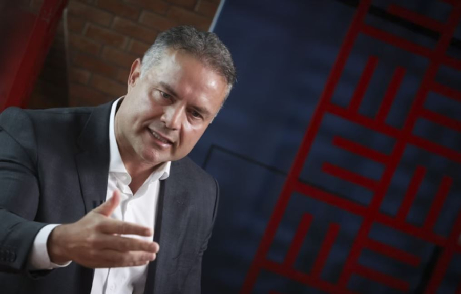 Renan Filho pode não ser vice de Lula para ajudar a reeleger o pai em 2026
